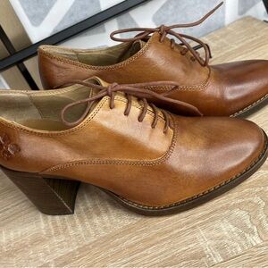 Patricia Nash Tan Leather Heeled Oxfords